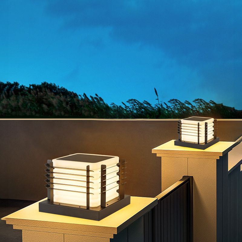 Outdoor Solar Powered Post Light, Outdoor LED Cap Light for Garden Patio Lawn Yard Terance - Discount Msrp