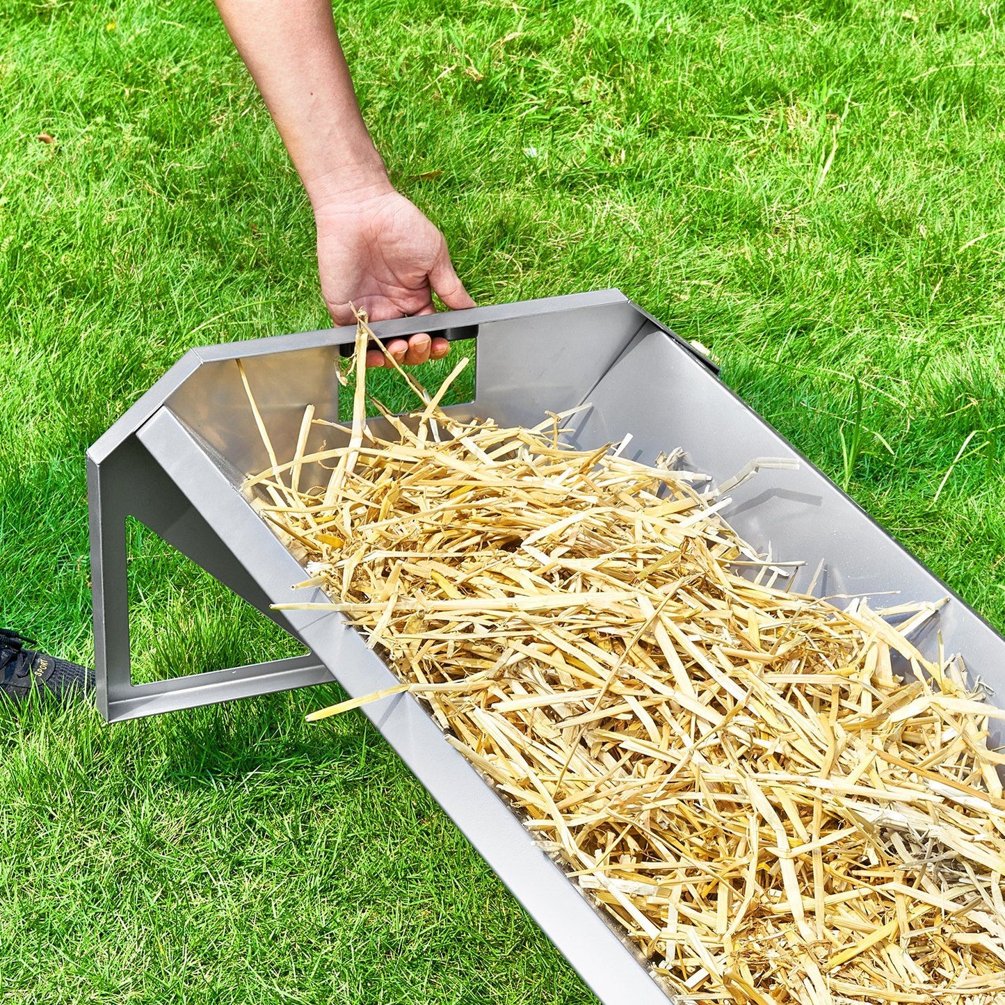 VEVOR Livestock Feeding Trough 22 Gallon Capacity 45" Goat Feeder for 10 Sheep - Discount Msrp