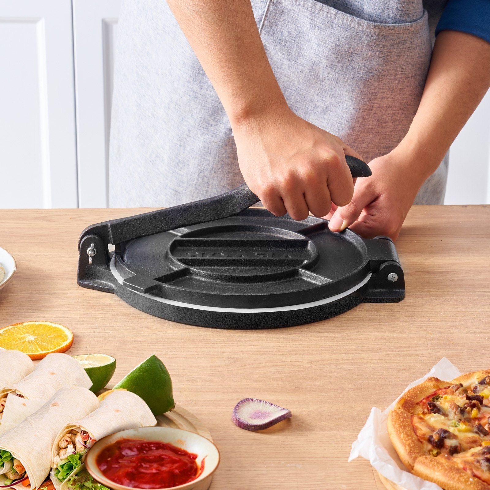 VEVOR Tortilla Press, 10 Inch Tortilla and Roti Maker, Cast Iron Heavy Duty Tortilladora Press, Pre-Seasoned Pataconera Maker with 100 Pcs Parchment Paper, Dough Maker for Flour Tortilla, Tawa, Silver - Discount Msrp 
